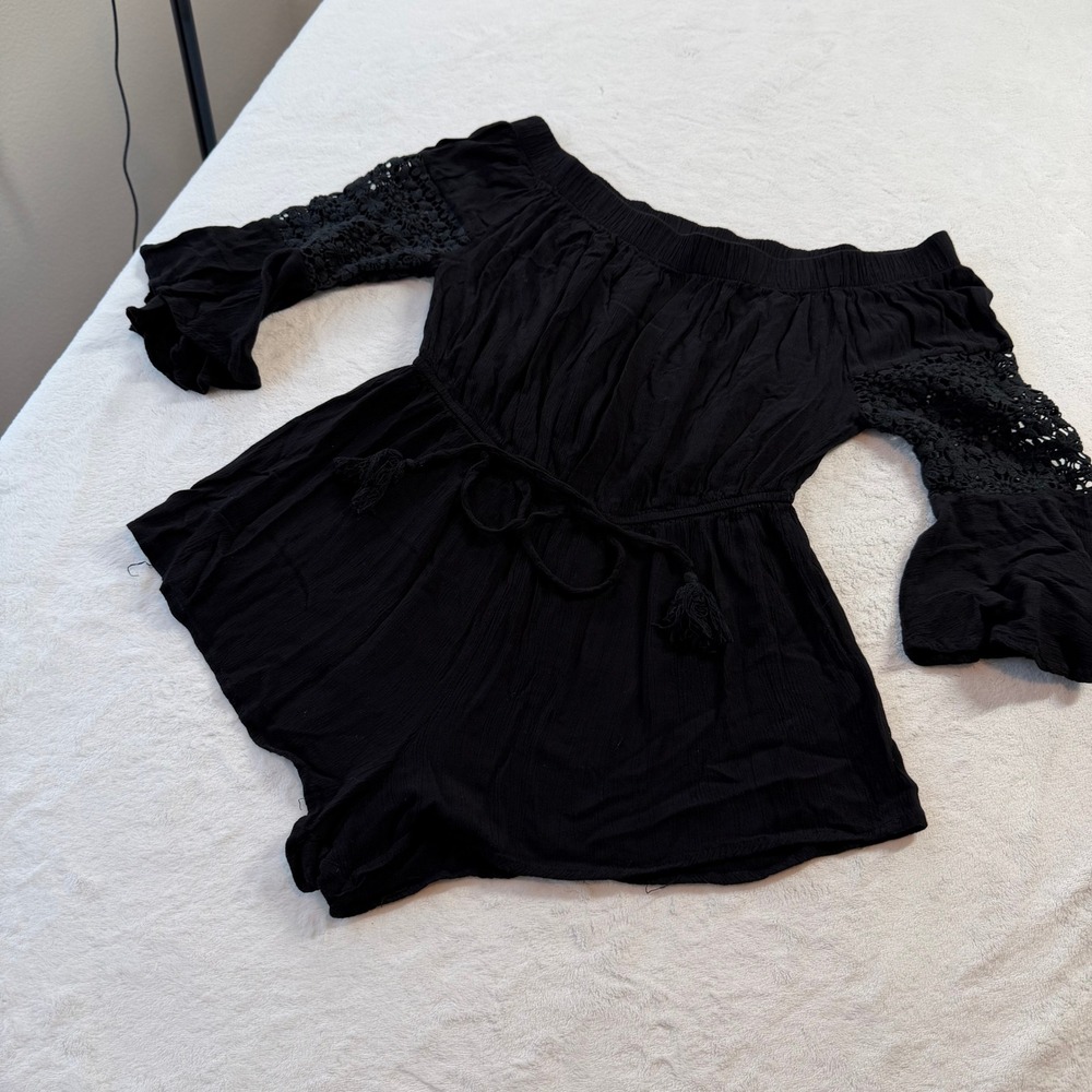 Hint of Blush Romper Womens L Black Good Crochet Lace Sleeve Boho Off Shoulder - Picture 11 of 11